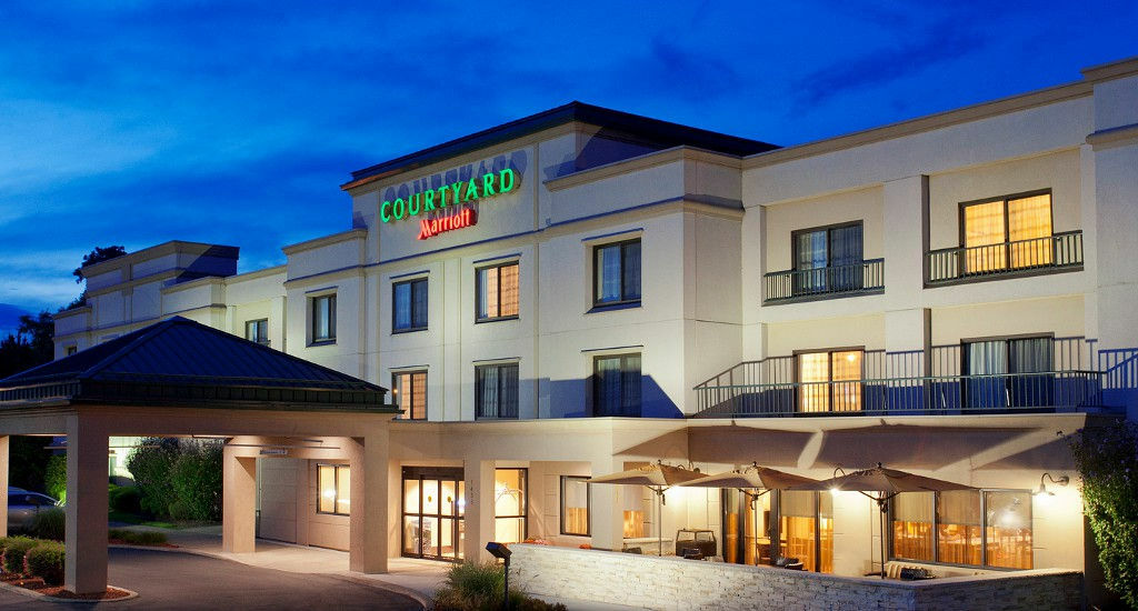 Courtyard By Marriott Albany Thruway Hotel Exterior foto